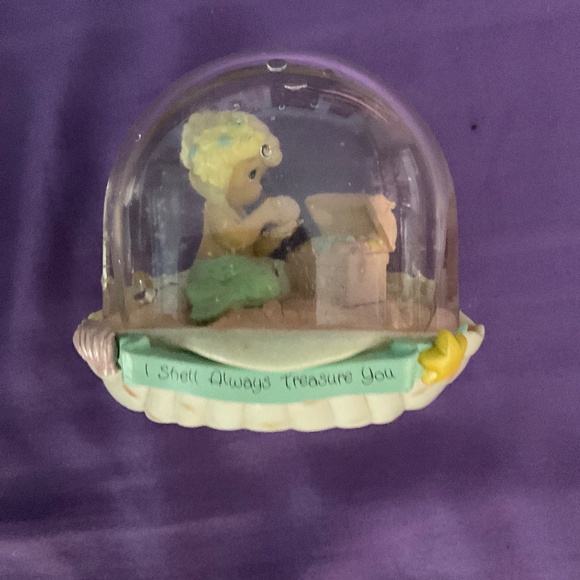 Enesco Other - Enesco’s Precious Moments. H148